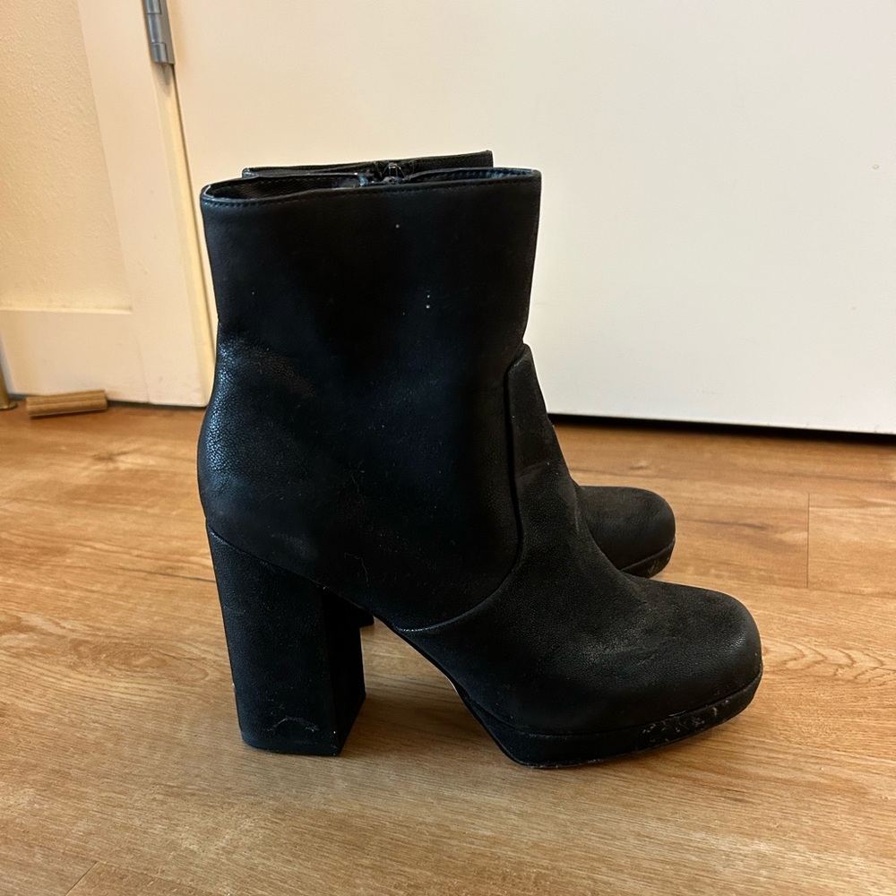 Mix No. 6 booties